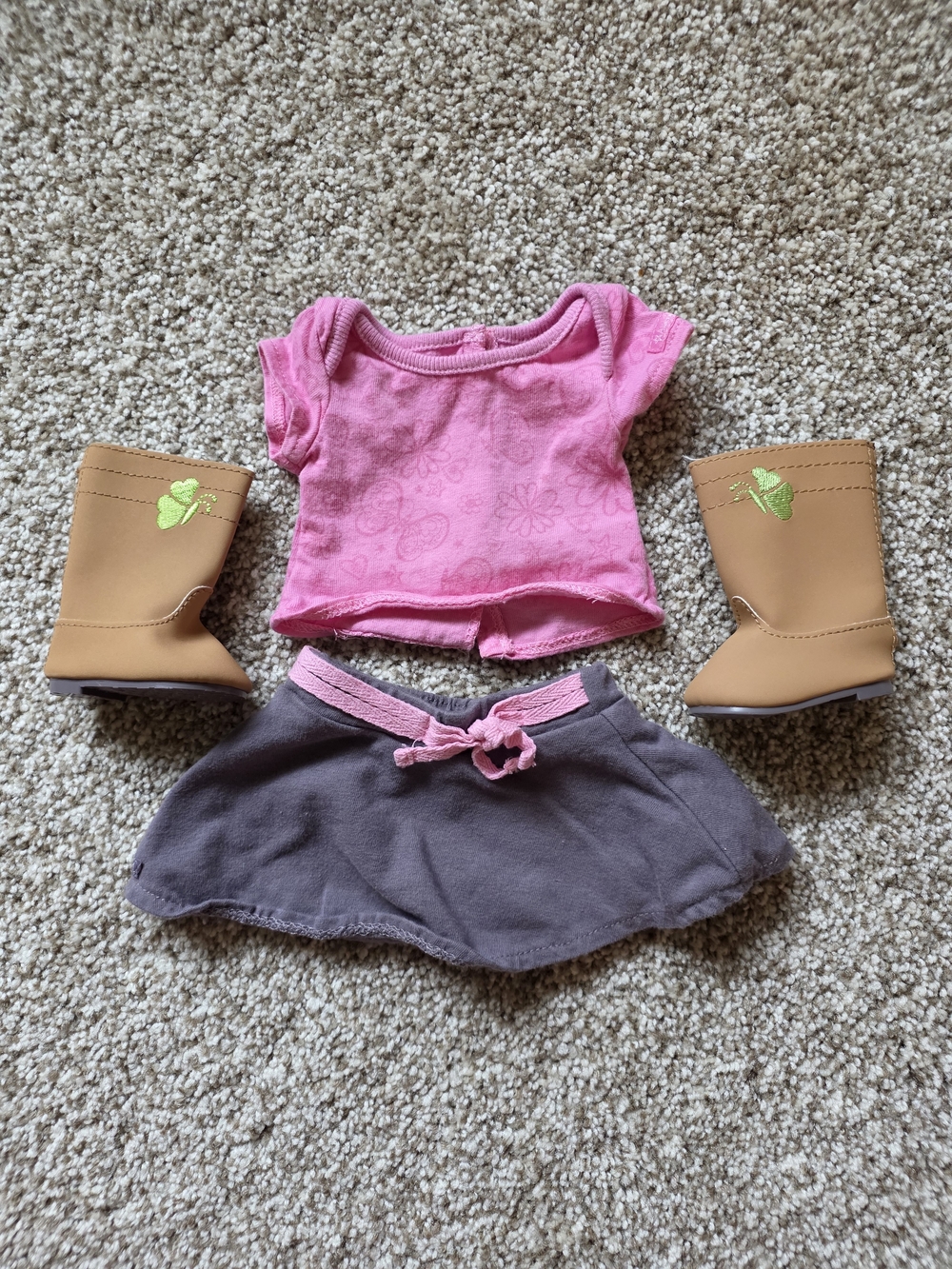 American Girl Pink Top Gray Skirt Tan Boots Doll Outfit